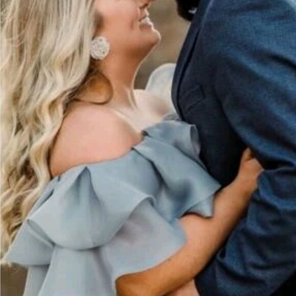 Faux pearl Earrings White dainty stud coquette wedding evening party💖 2/$30 - Picture 12 of 16